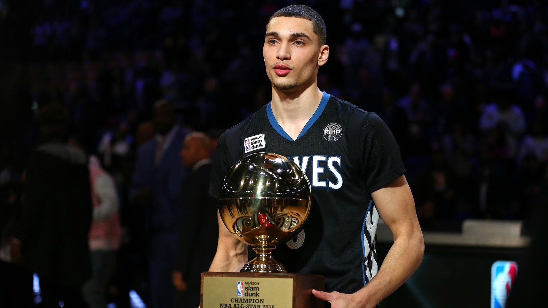 国际帆船赛圆满落幕，荷兰队逆风翻盘夺冠